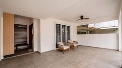 Sixth Avenue (D10), Terrace #612757271